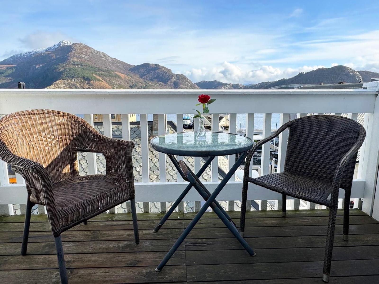 Jibben Hotell Maloy Exteriér fotografie